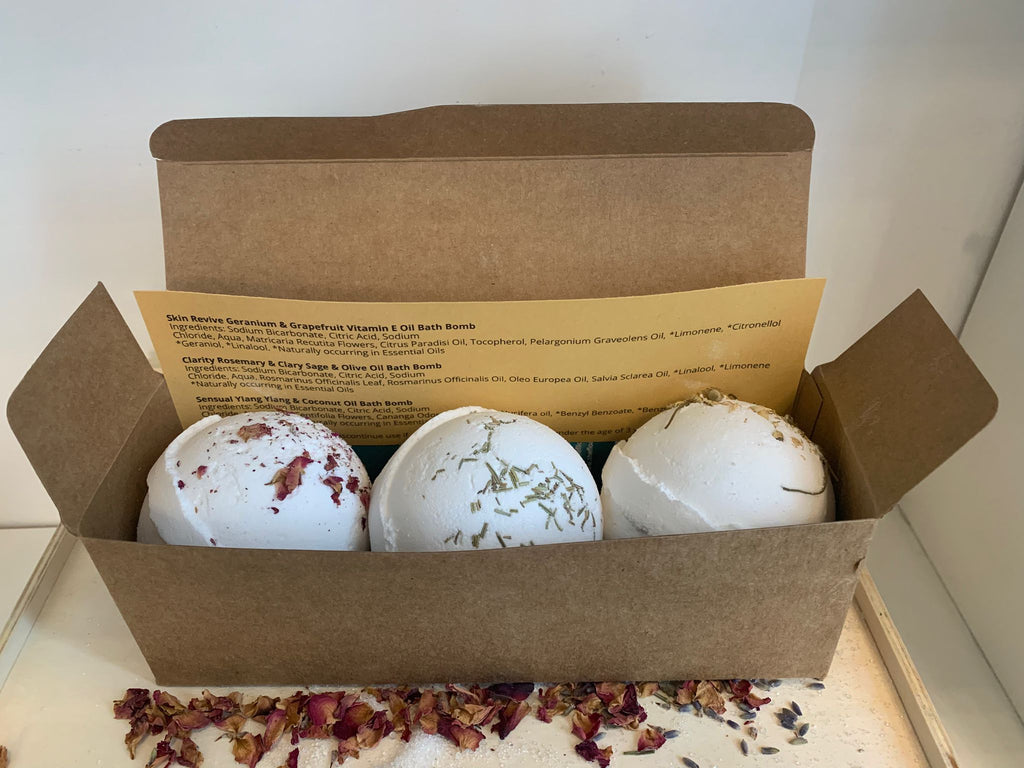 <a href="https://www.thefloatspa.co.uk/product/Luxury-Bath-Bomb-Set/">Luxury Bath Bomb Set</a> image 0
