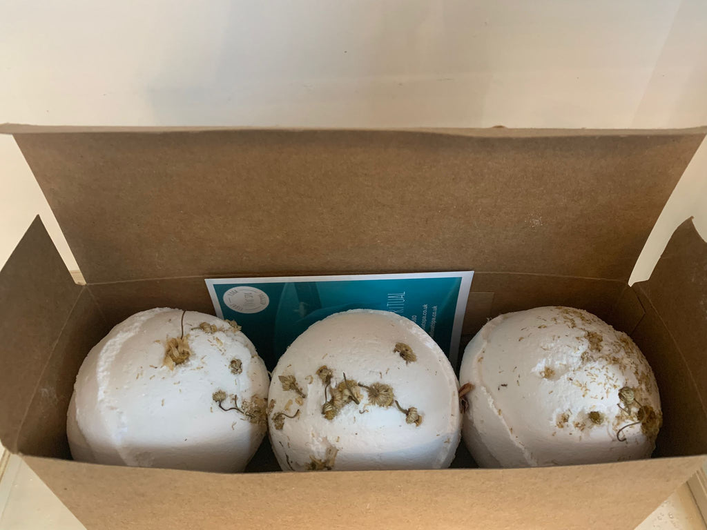 <a href="https://www.thefloatspa.co.uk/product/Luxury-Bath-Bomb-Set/">Luxury Bath Bomb Set</a> - Skin Revive image